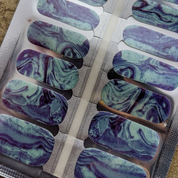 Nail Wrap - Blue Slushy - Picture 2 of 3